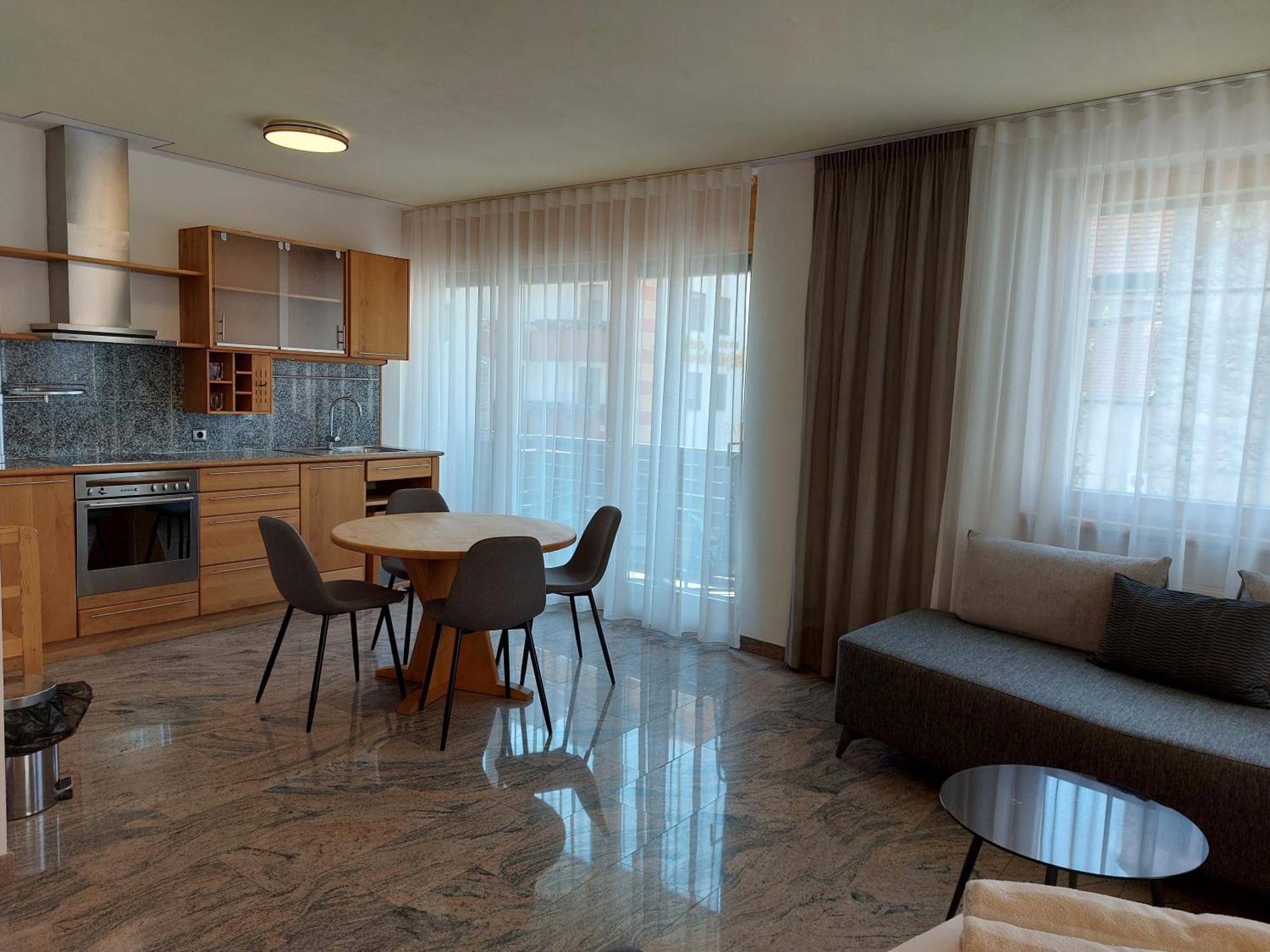 Hotel Engel Sluderno Luaran gambar