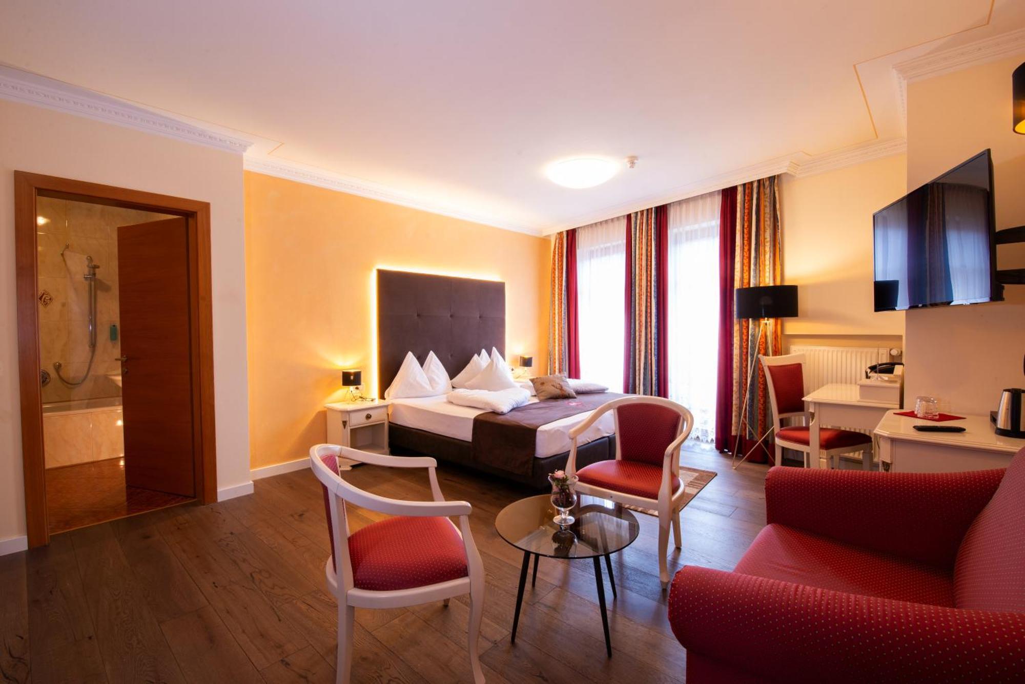 Hotel Engel Sluderno Luaran gambar