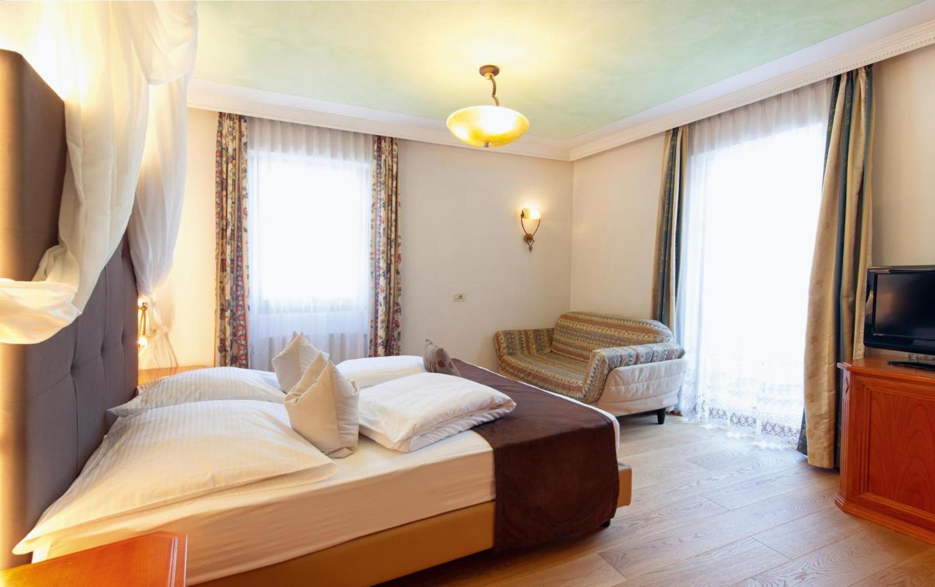 Hotel Engel Sluderno Bilik gambar