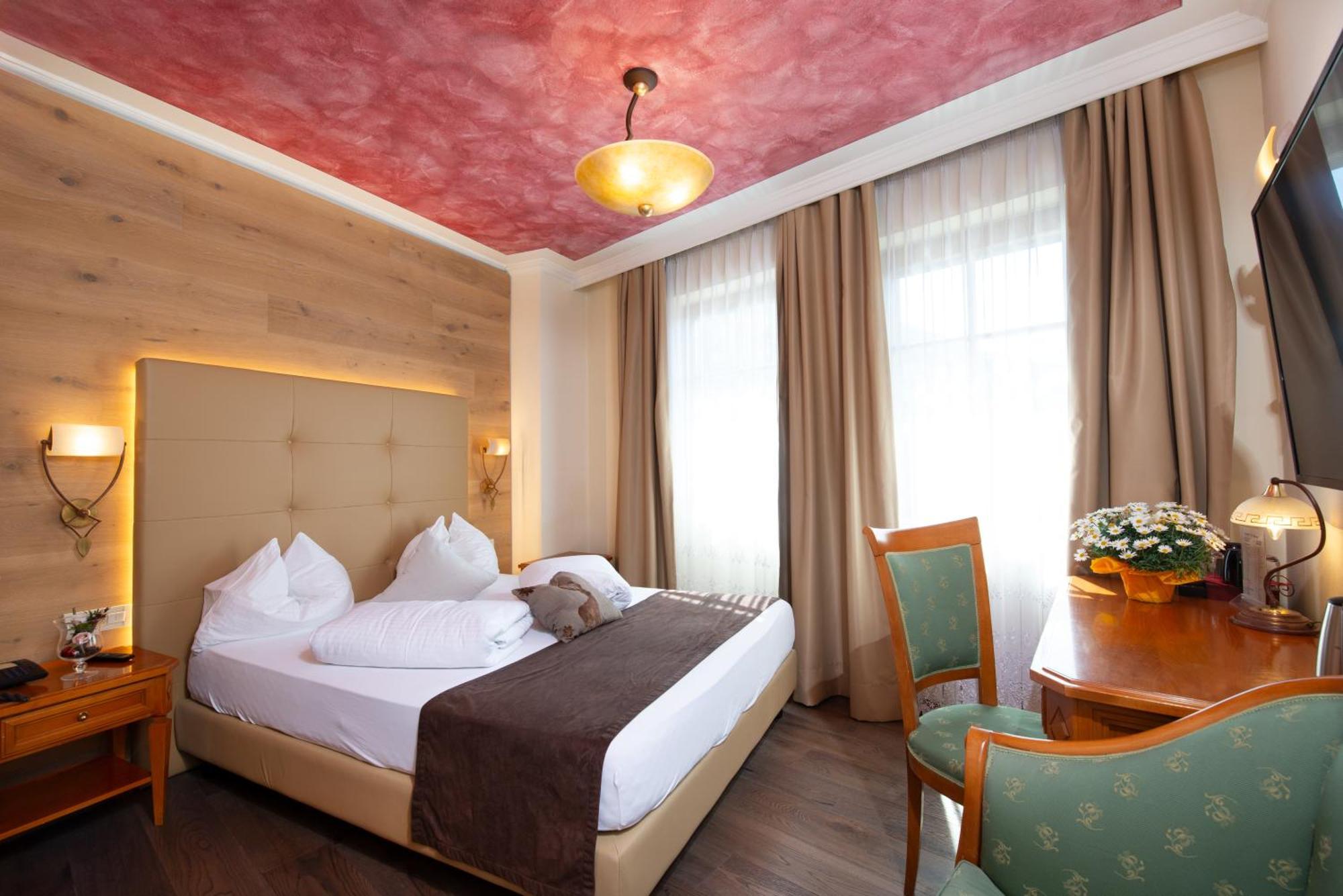 Hotel Engel Sluderno Luaran gambar