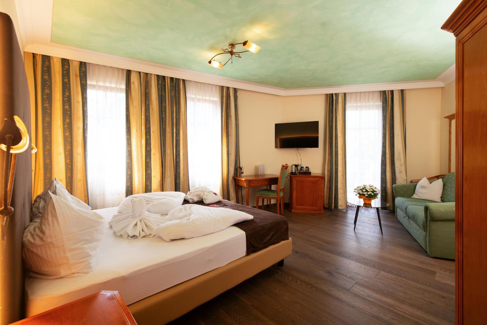 Hotel Engel Sluderno Luaran gambar