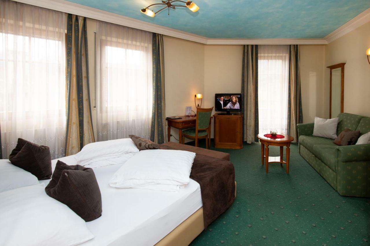 Hotel Engel Sluderno Luaran gambar