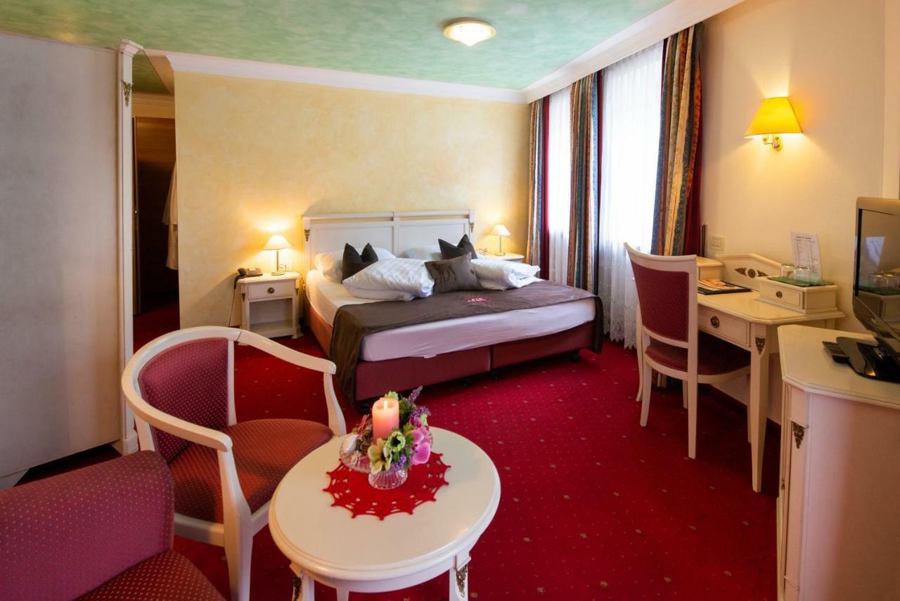 Hotel Engel Sluderno Luaran gambar