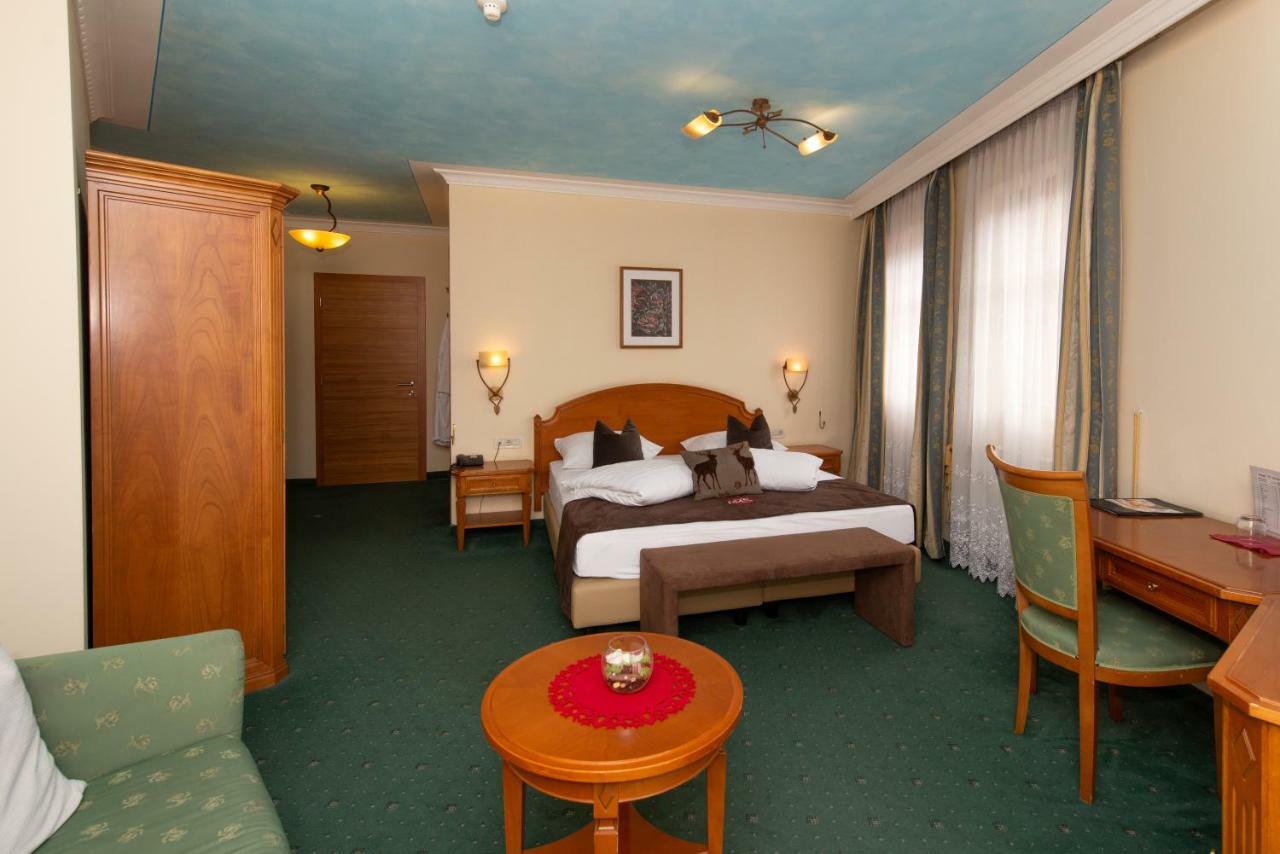 Hotel Engel Sluderno Luaran gambar