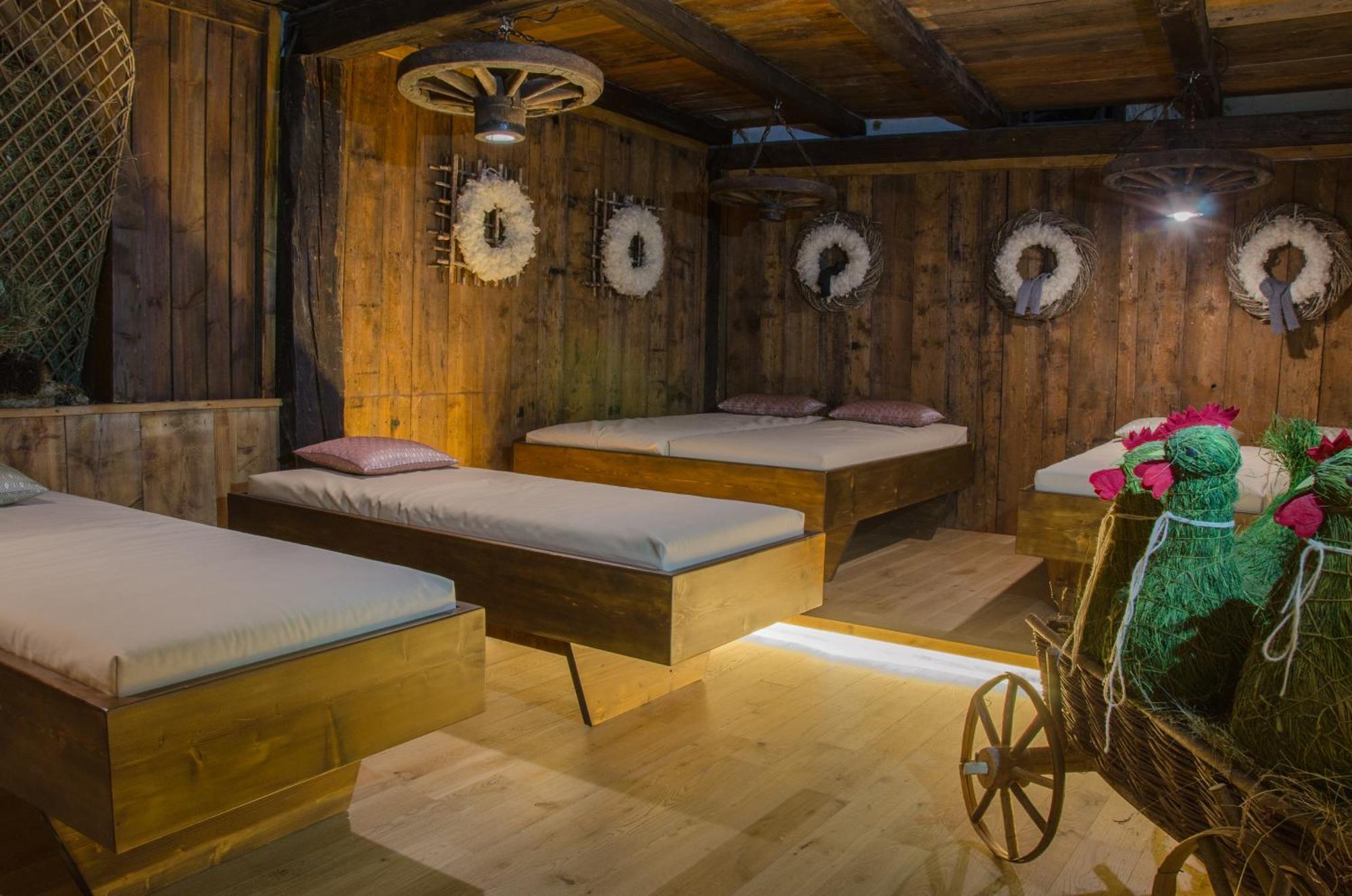 Hotel Engel Sluderno Luaran gambar